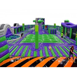 Aufblasbarer Vergnügungspark