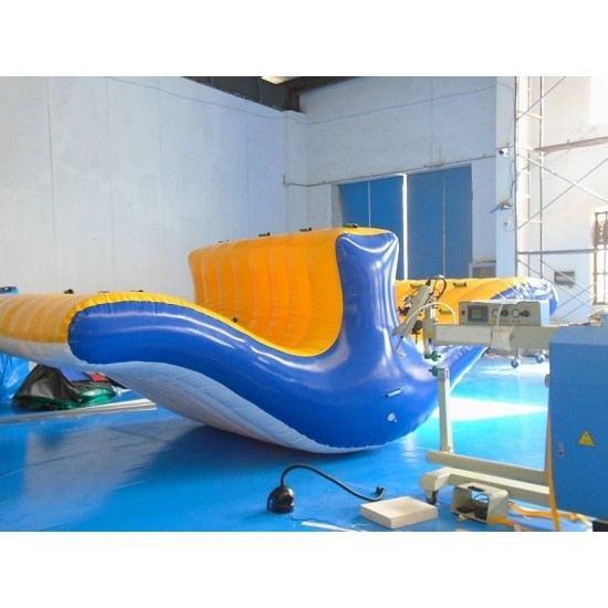 Aufblasbare Wasserrevolution
