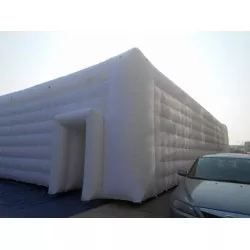 Aufblasbares Festzelt